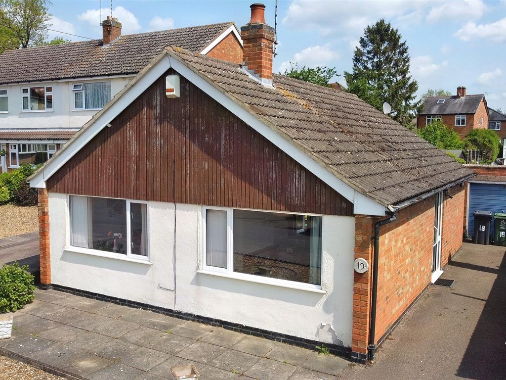 2 bed detached bungalow for sale in Bencroft Close, Anstey, Leicester