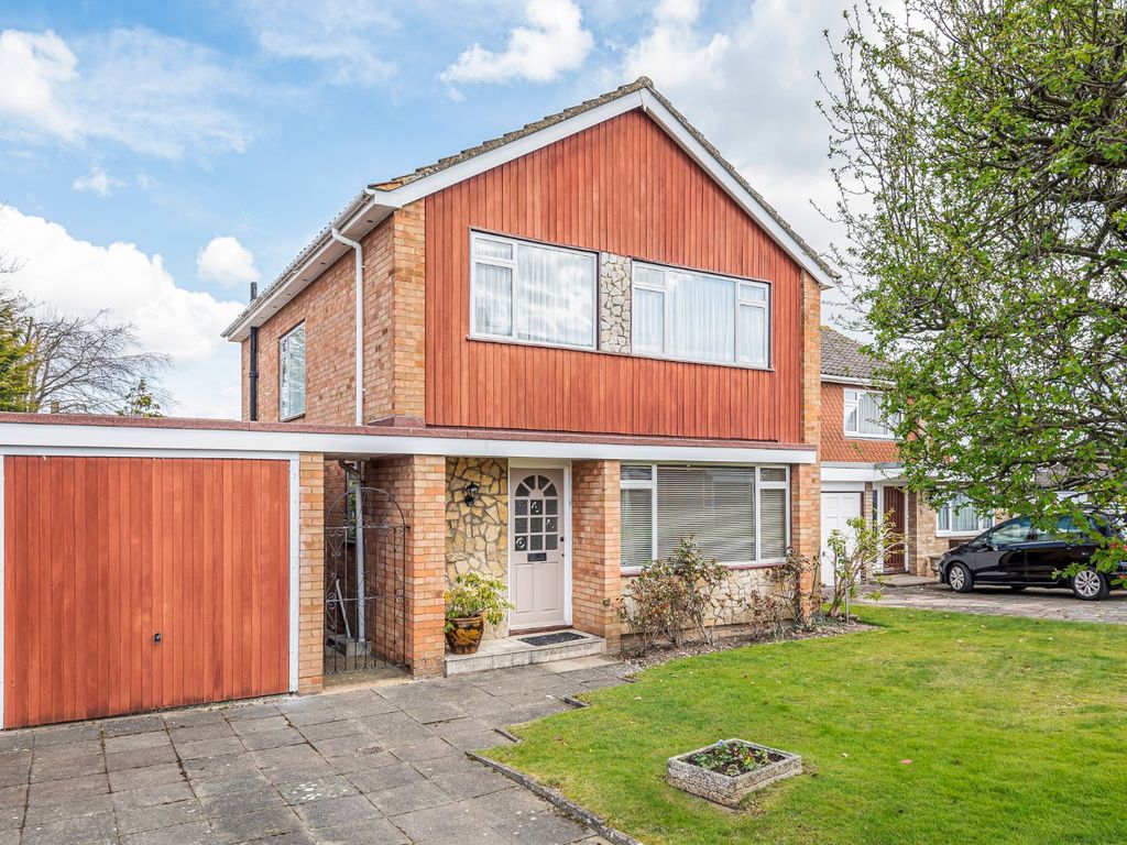 3 bed detached house for sale in Fairbank Avenue, Crofton Heath