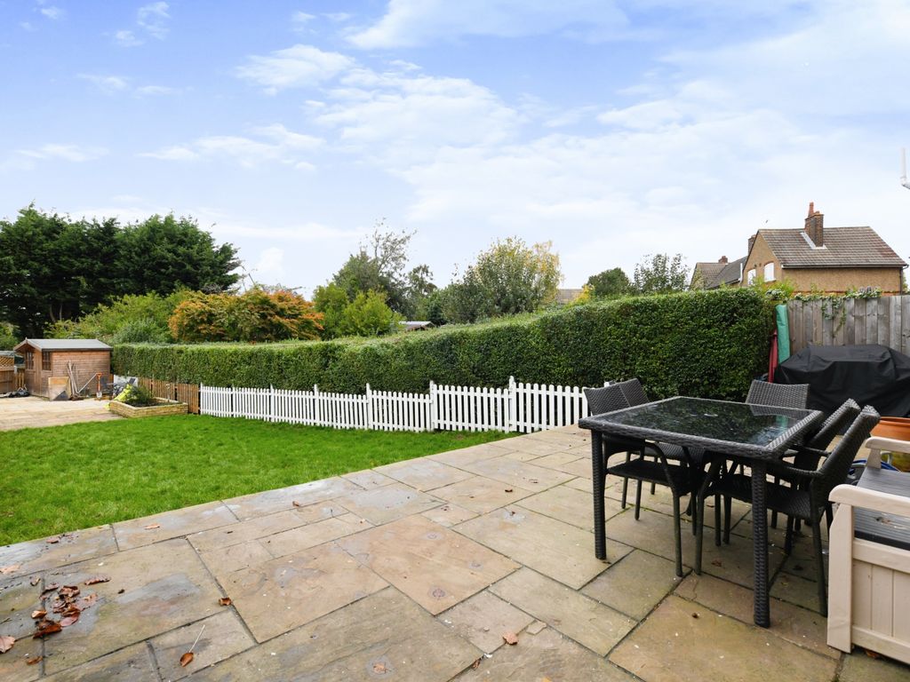 Western Road, Brentwood, Essex CM14  