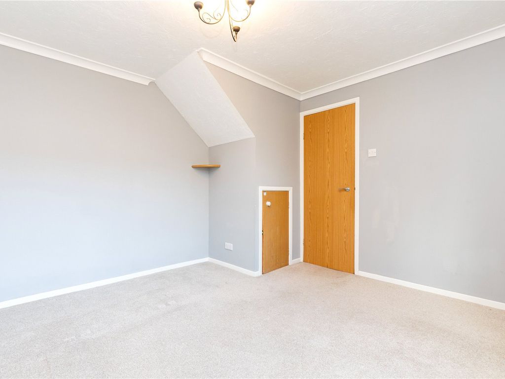 1 bed terraced house for sale in Bowes Road, Thatcham, Berkshire RG19