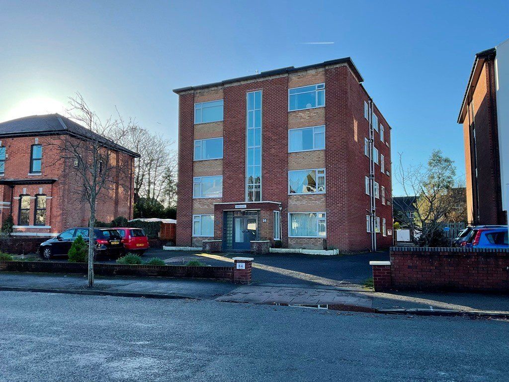 2 bed flat for sale in Park Road, Southport PR9, £140,000 Zoopla