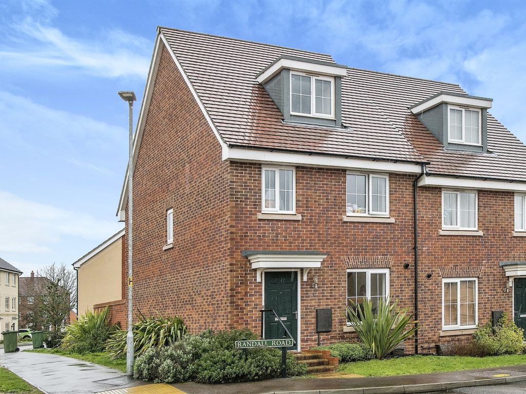 3 bed town house for sale in Randall Road, Sprowston, Norwich NR7, £295,000 Zoopla