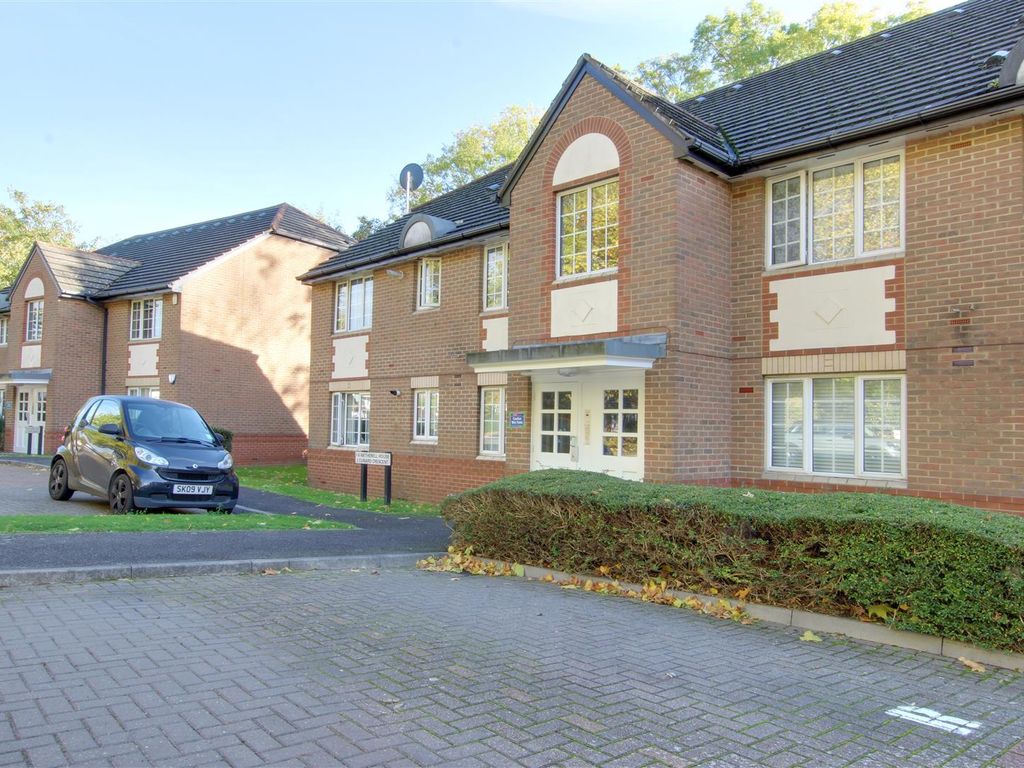 Cunard Crescent, London N21  