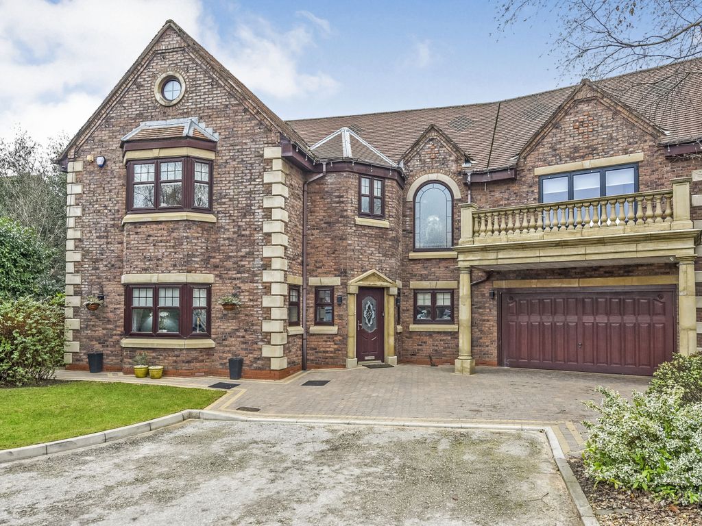 5 bed detached house for sale in The Pottery, Melling, Liverpool L31, £