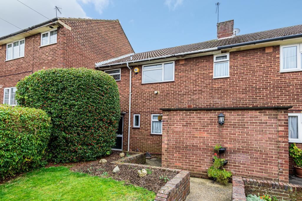 3 bed terraced house for sale in End, Hemel Hempstead