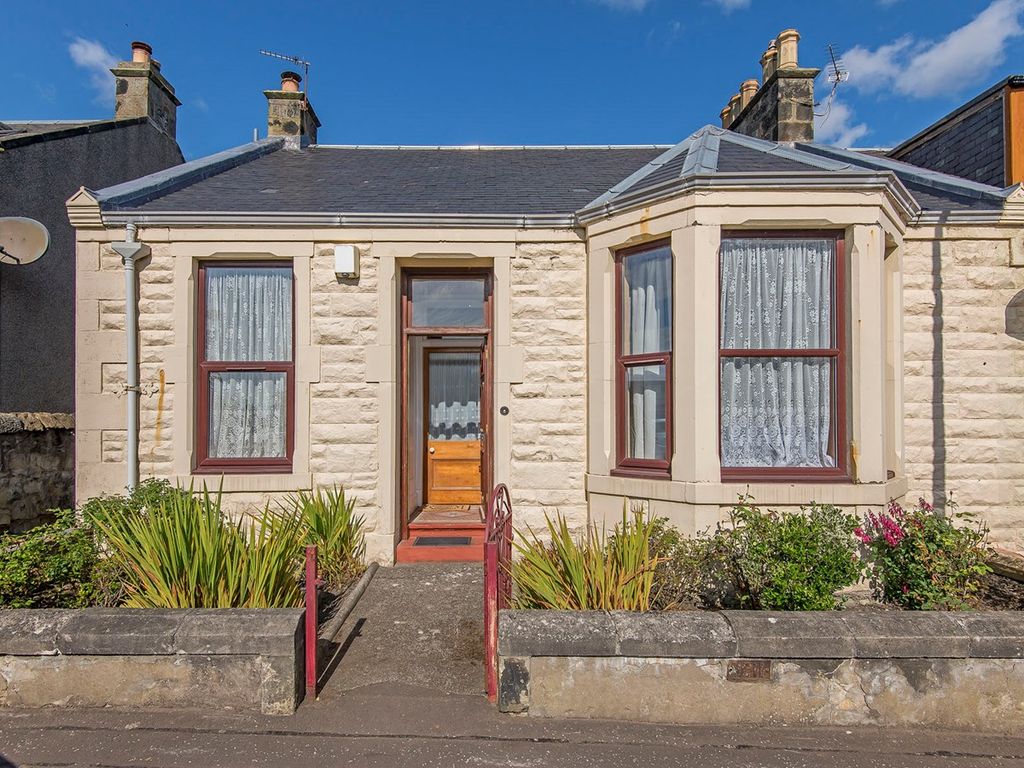 2 bed semidetached bungalow for sale in Melrose Crescent, Kirkcaldy