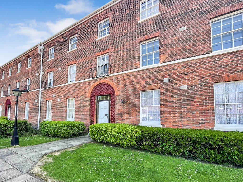 2 bed flat for sale in Wellington Court, Weymouth DT4, £180,000 Zoopla