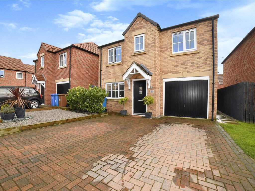 4 bed detached house for sale in longleat avenue, elloughton, brough, east riding of yorkshi hu15