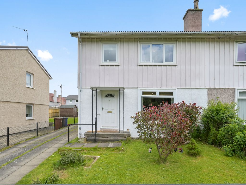 4 bed semidetached house for sale in 12 Lothian Drive, Easthouses EH22