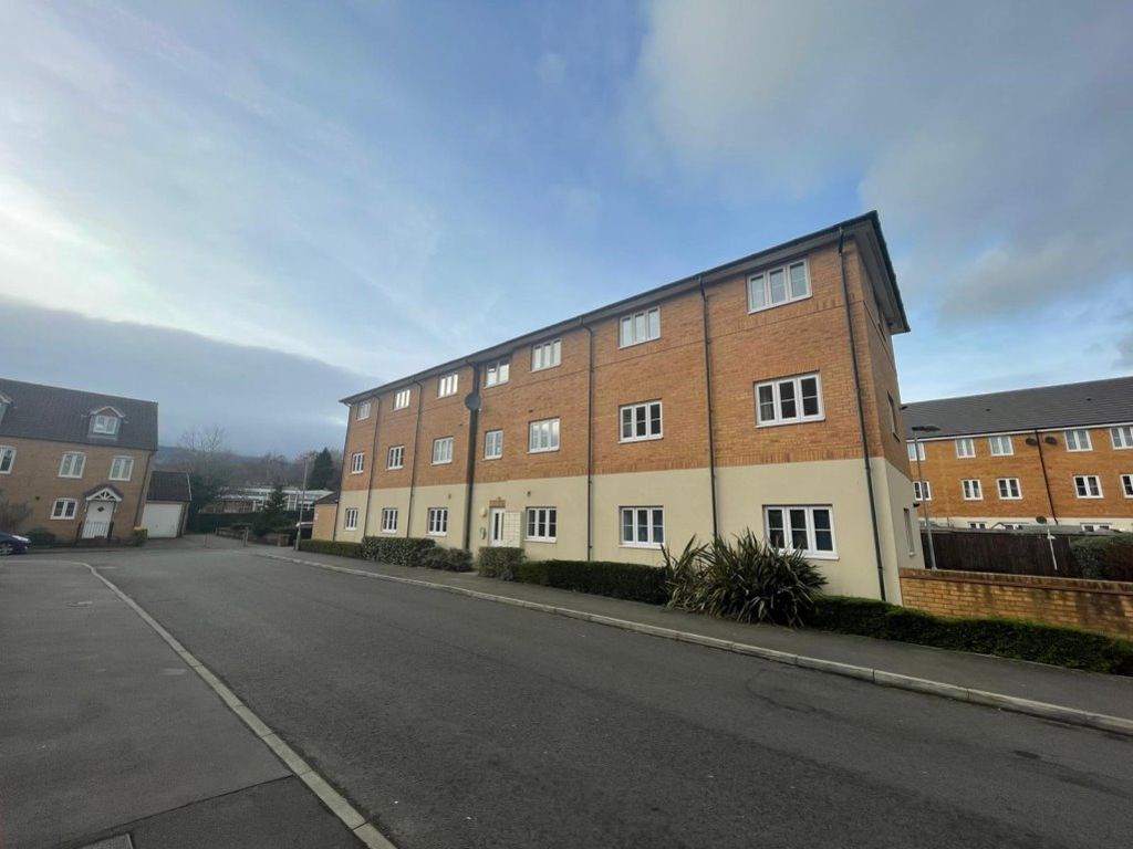 2 bed flat to rent in Blaen Bran Close, Pontnewydd, Cwmbran NP44 Zoopla