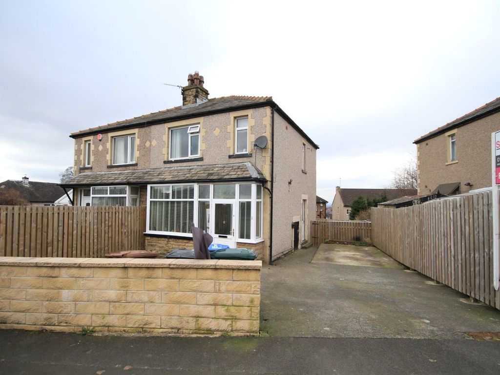 3 bed semidetached house for sale in Thornacre Road, Wrose, Shipley