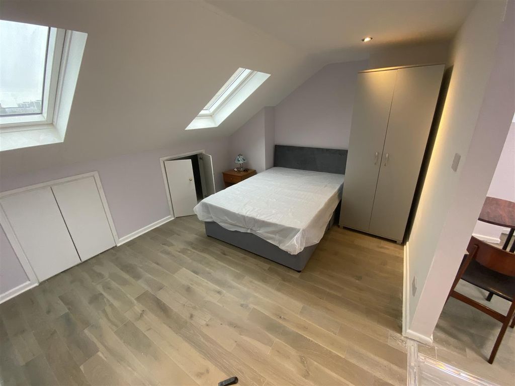 Property to rent in Devonport Road, London W12 Zoopla