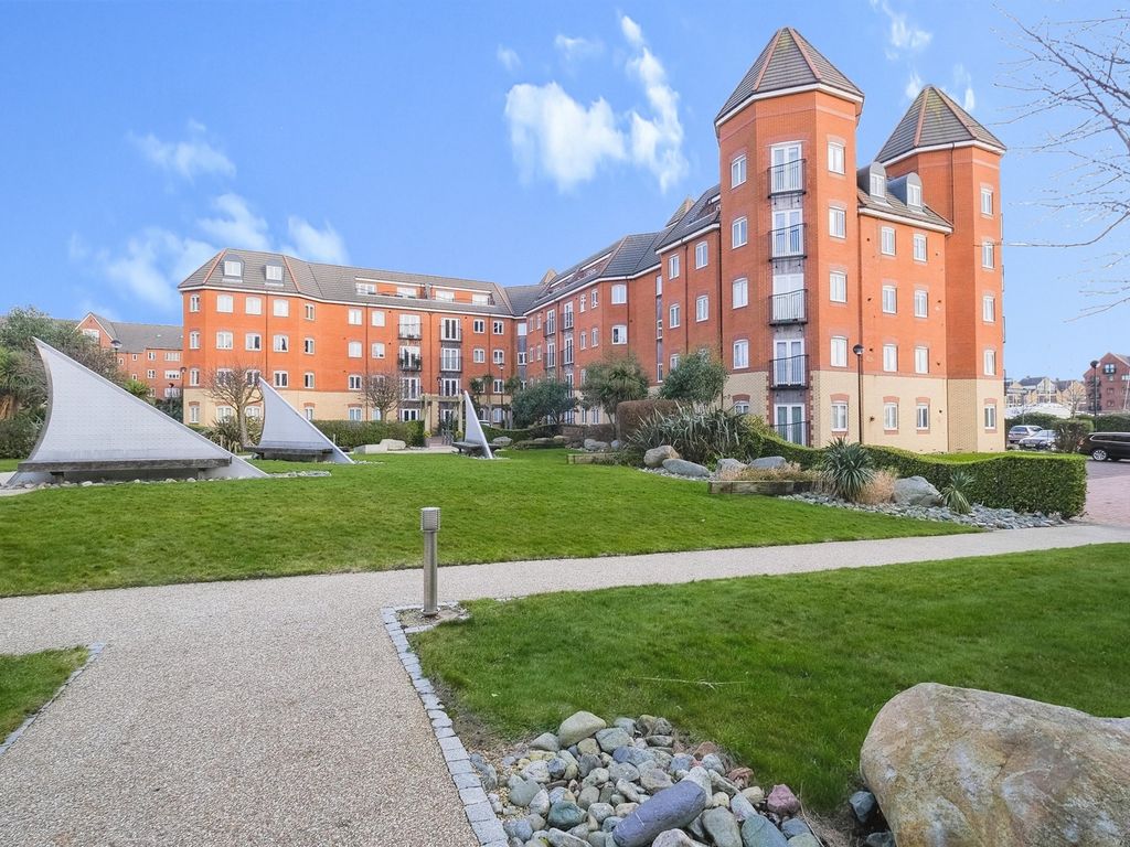 2 bed flat for sale in Quebec Quay, Liverpool L3 Zoopla