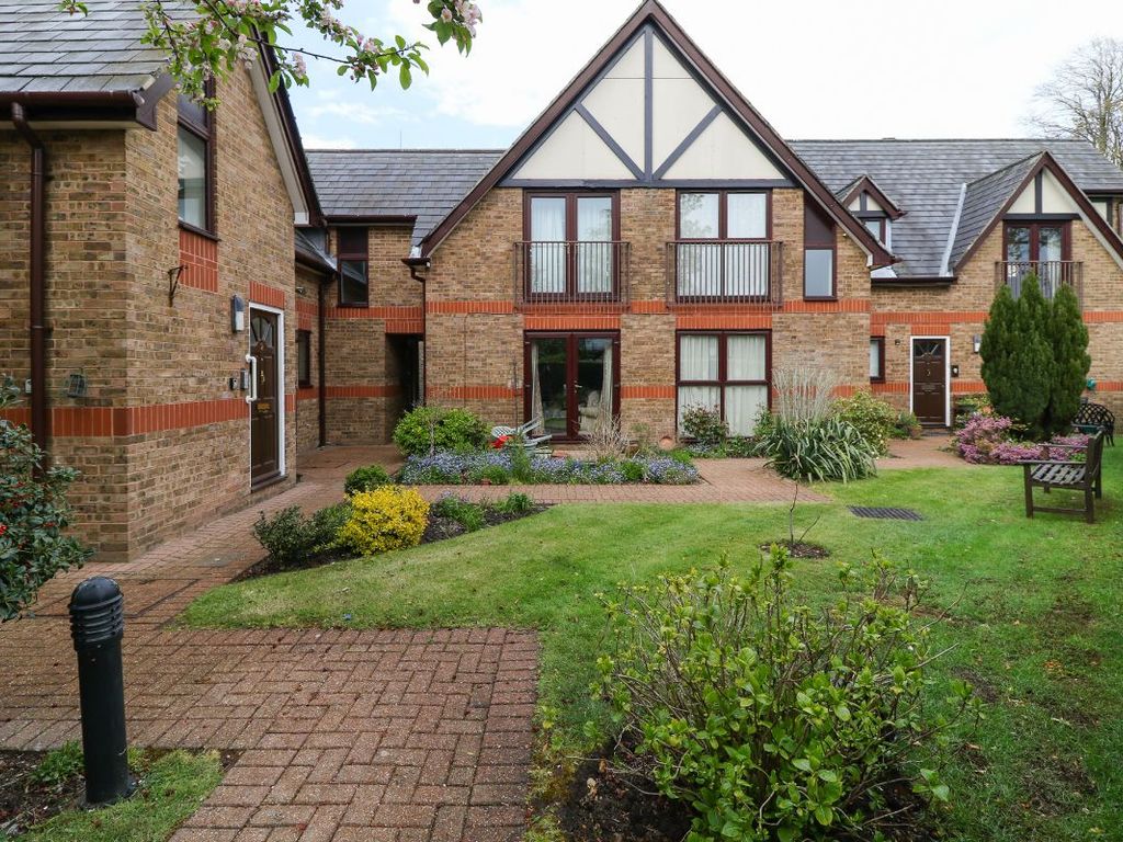 1 bed flat for sale in Redvers Road, Warlingham CR6 Zoopla