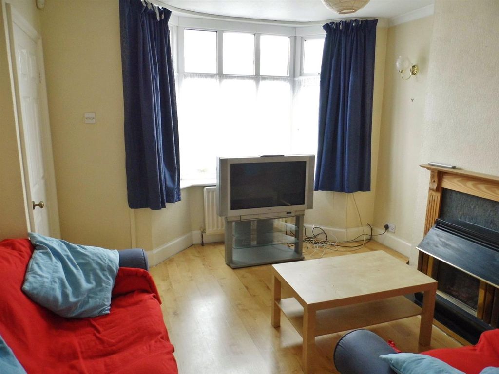 2 bed terraced house to rent in Eastcotes, Tile Hill, Coventry CV4, £