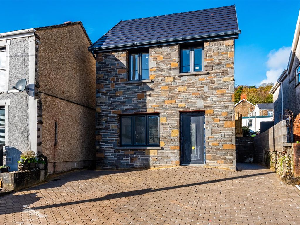 New home, 3 bed detached house for sale in Swansea Road, Pontardawe, Swansea SA8 Zoopla
