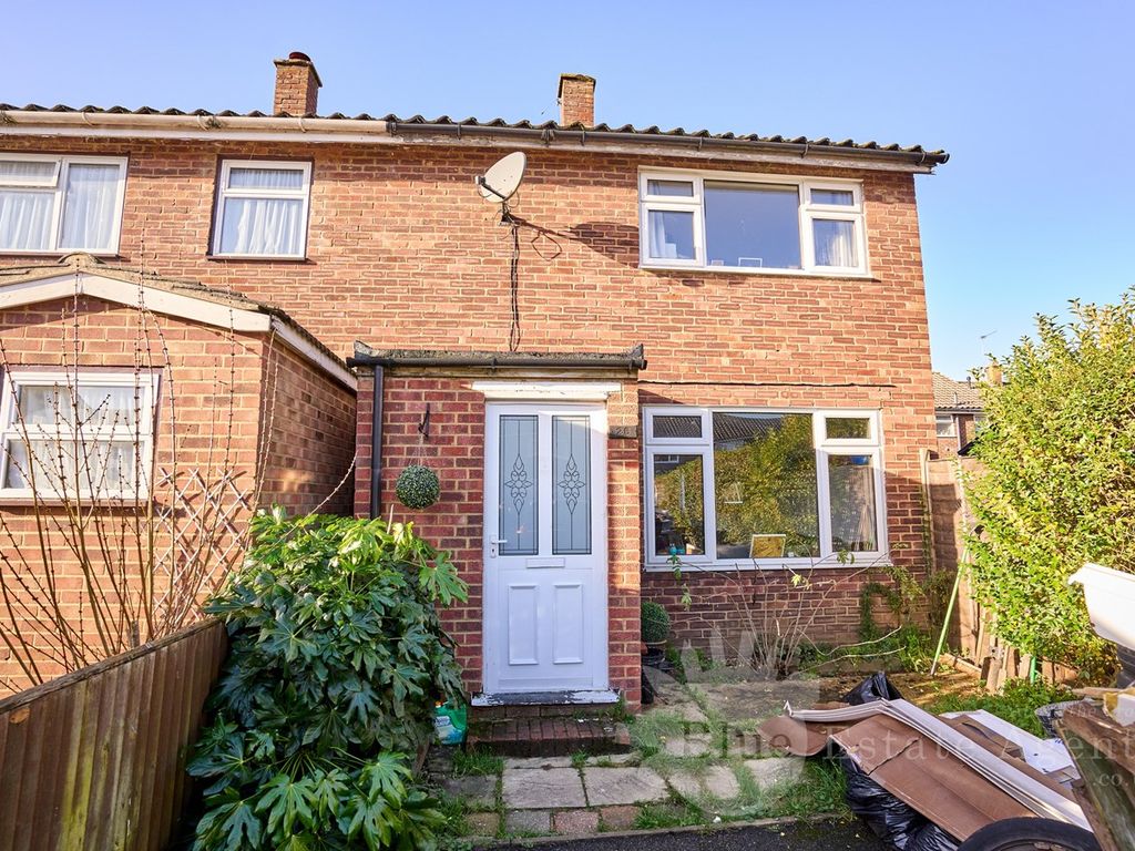 Hengrove Crescent, Ashford TW15  