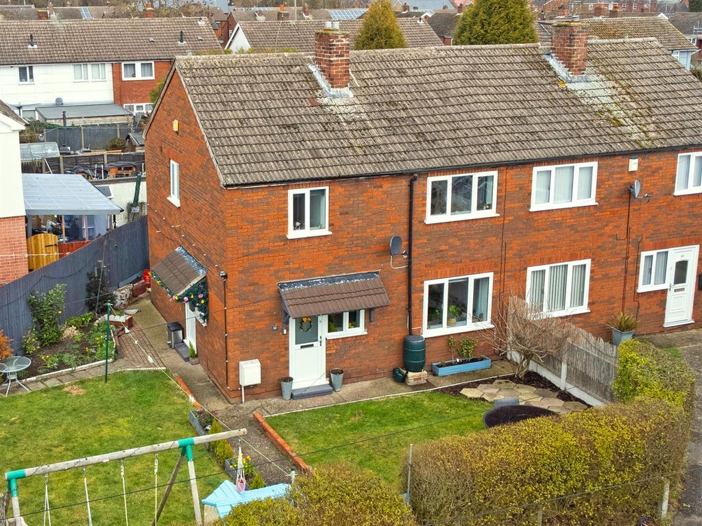 3 bed semidetached house for sale in Labray Road, Calverton