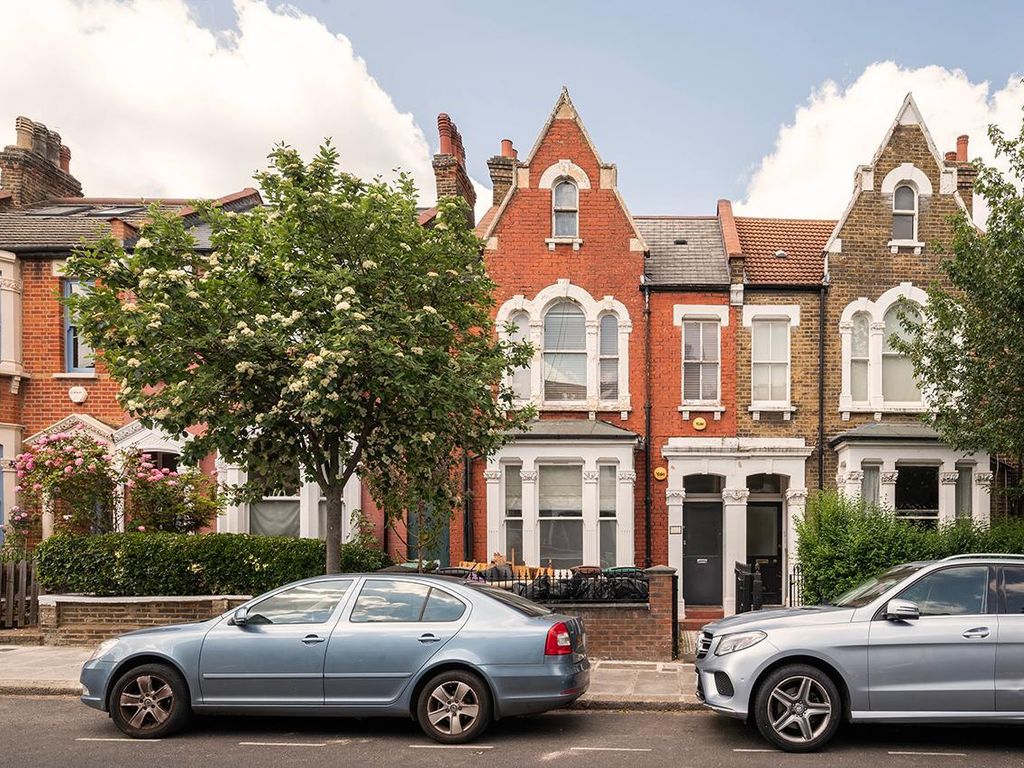 2 bed flat for sale in Cavendish Road, London N4, £550,000 Zoopla