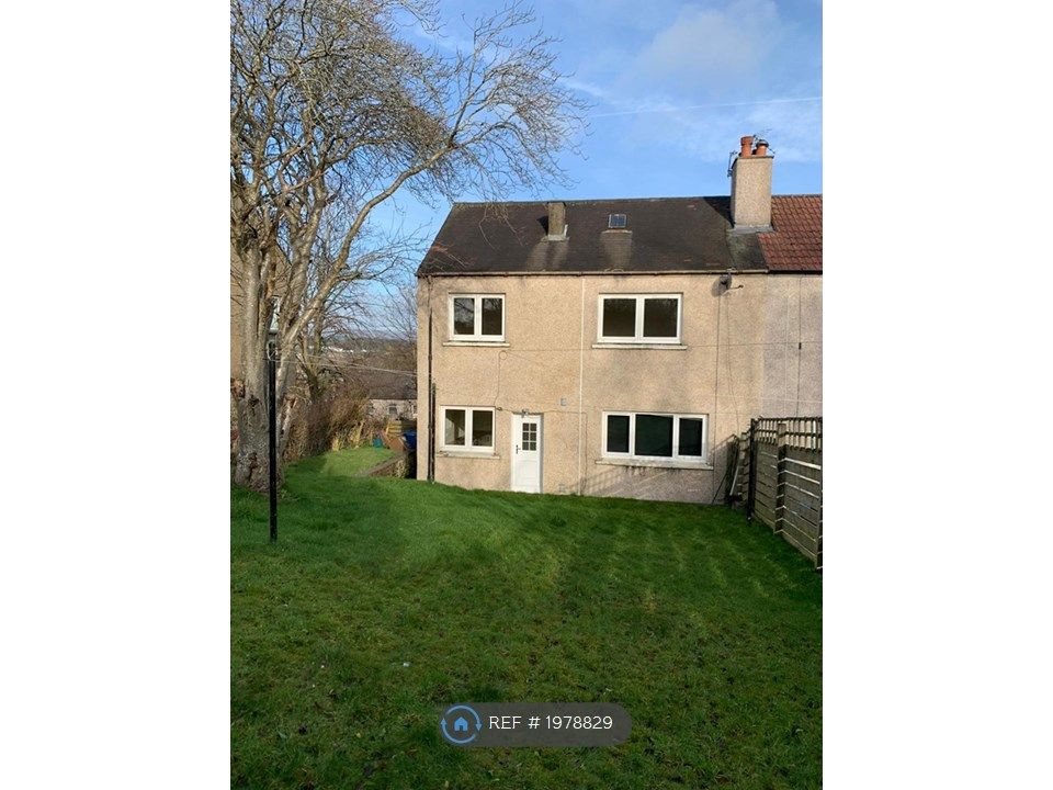 3 bed semidetached house to rent in Chapelhill Road, Paisley PA2, £900