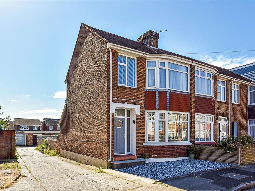 3 bed end terrace house for sale in Welch Road, Gosport PO12, £280,000