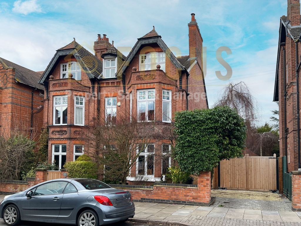 6 bed detached house for sale in Springfield Road, Leicester LE2, £