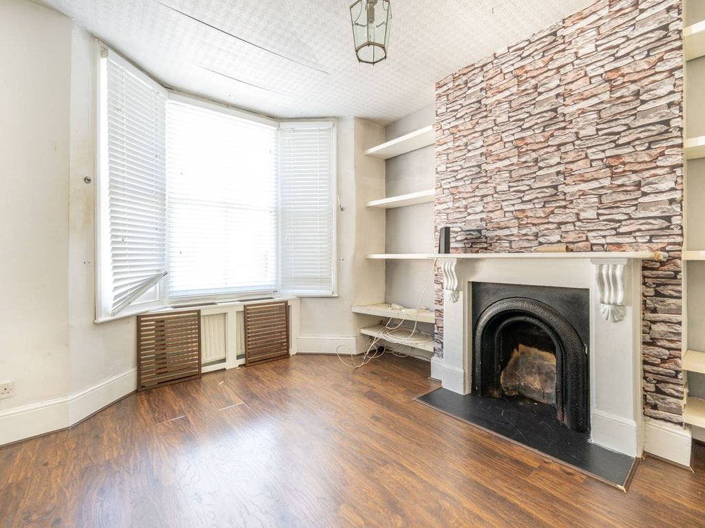 3 bed end terrace house for sale in Janson Road, Maryland, London E15