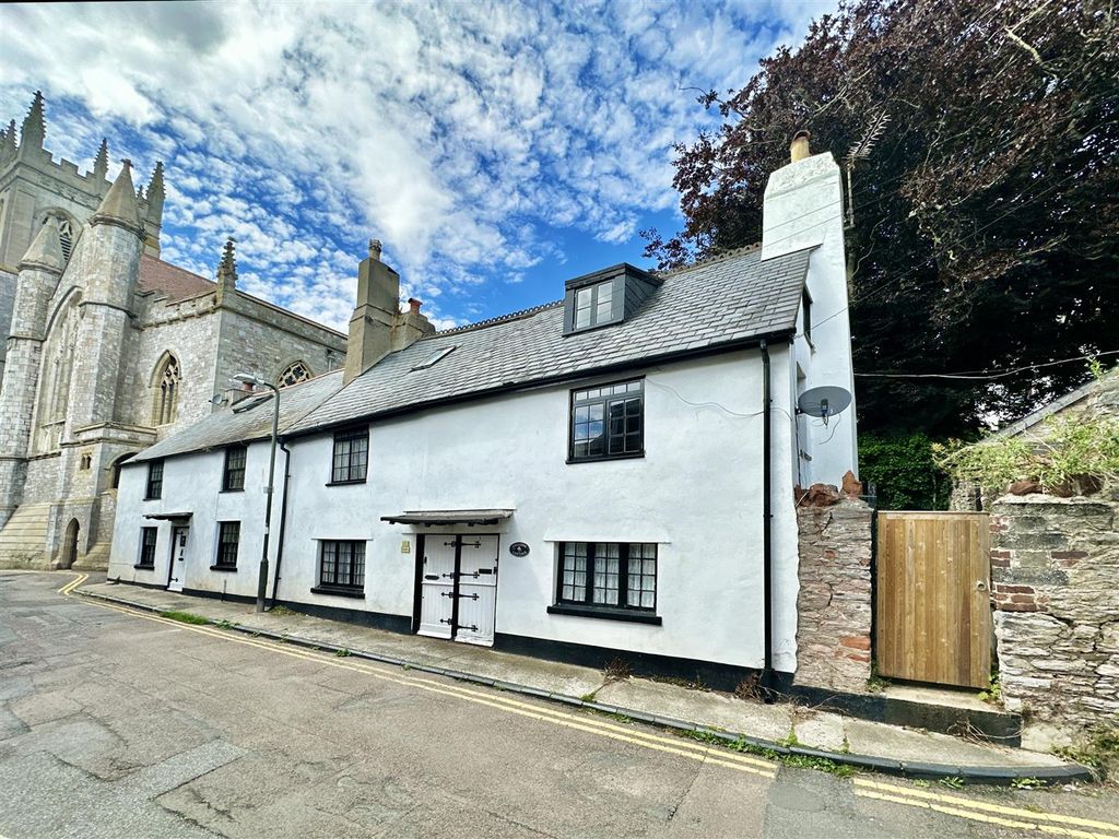 3 bed end terrace house for sale in Galleon Cottage, 1 Church Street