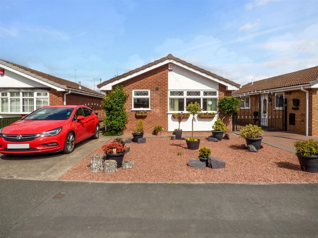 3 bed detached bungalow for sale in Quantock Road, Long Eaton