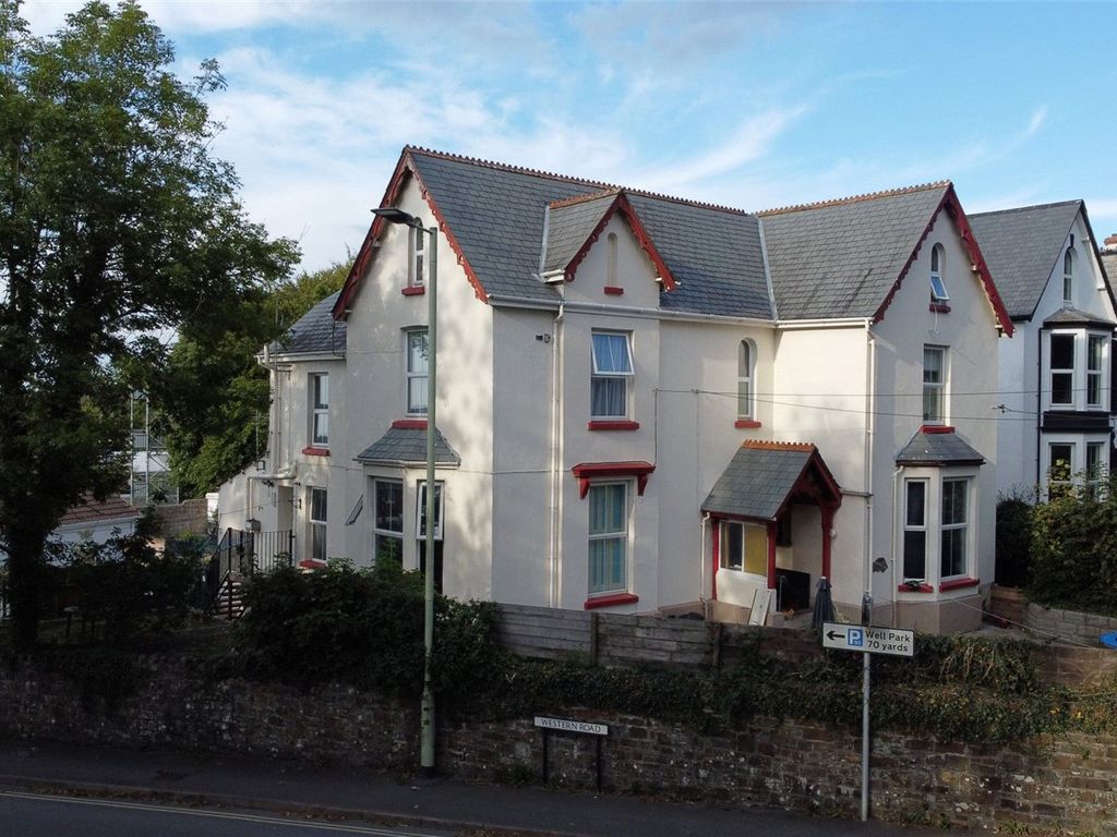 8 bed detached house for sale in North Road, Holsworthy, Devon EX22