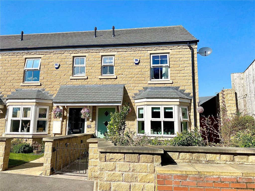 3 bed end terrace house for sale in Romanby Road, Northallerton DL7