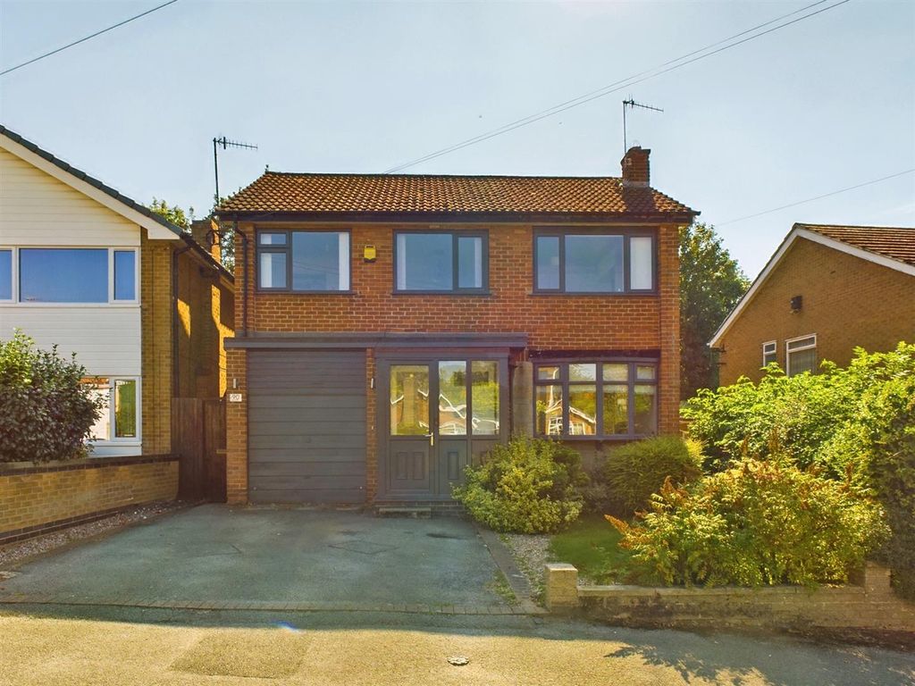 4 bed detached house for sale in Weaverthorpe Road, Woodthorpe