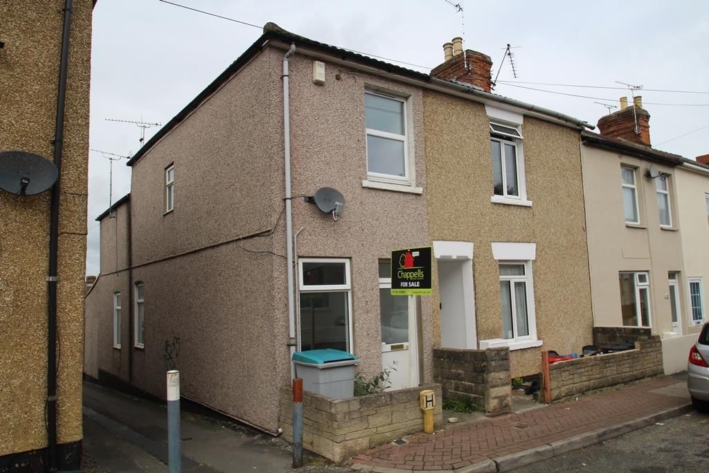 3 bed end terrace house to rent in William Street, Swindon SN1, £950