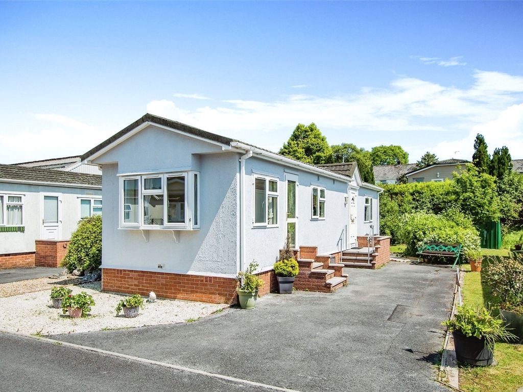 2 bed property for sale in Carmarthen Road, Kilgetty, Pembrokeshire