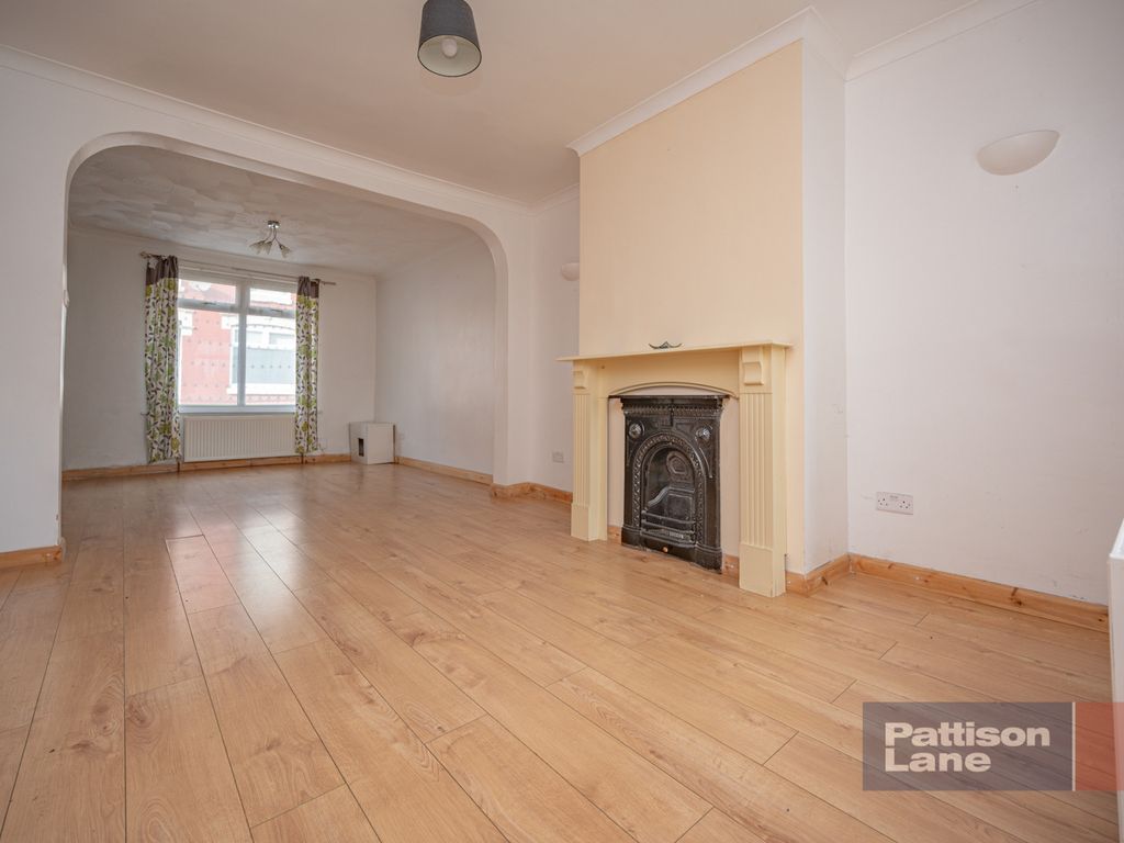 2 bed property to rent in Bath Road, Kettering NN16, £850 pcm Zoopla