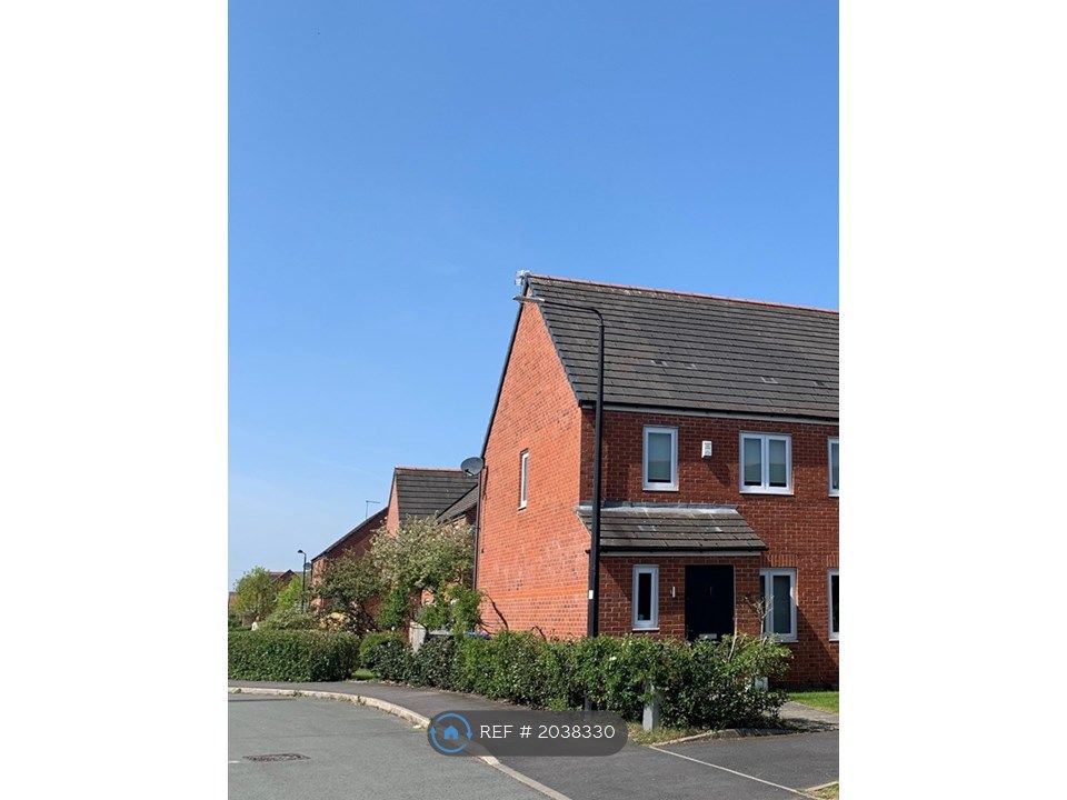 2 bed semidetached house to rent in Riverbrook Road, West Timperley