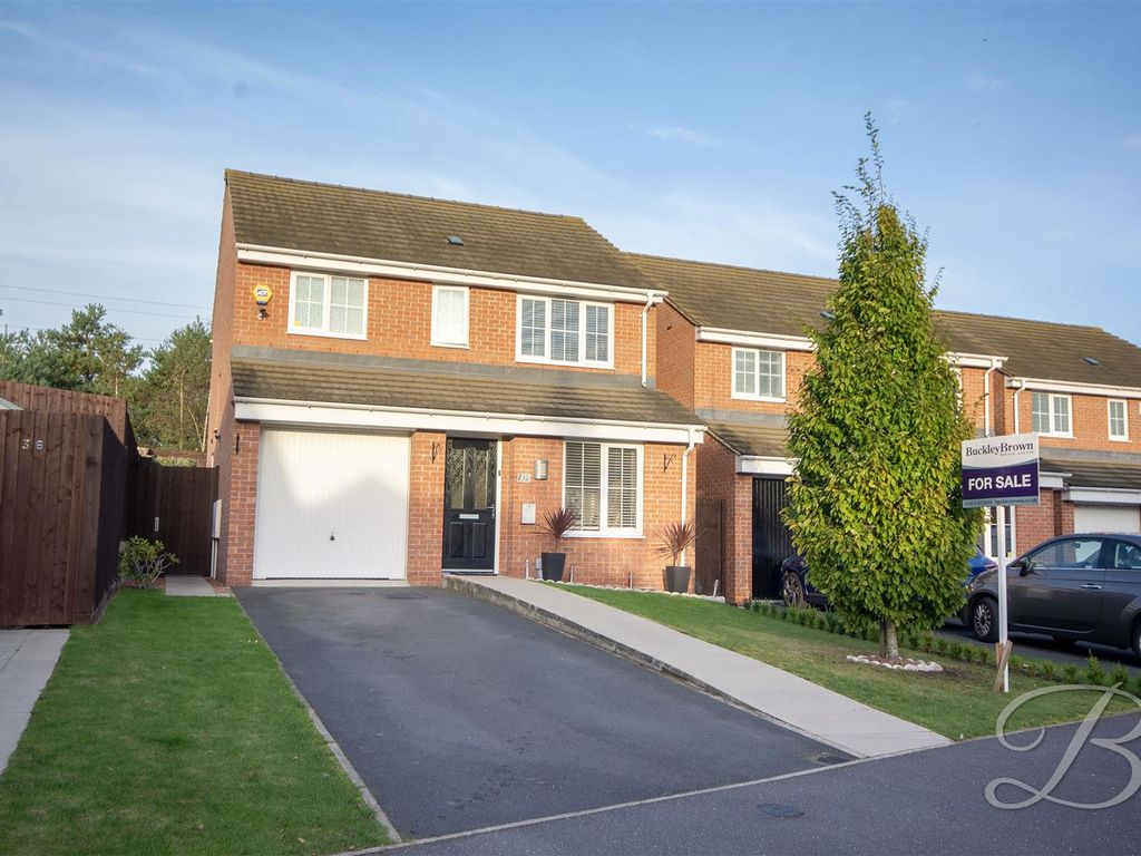 3 bed detached house for sale in First Oak Drive, Clipstone Village