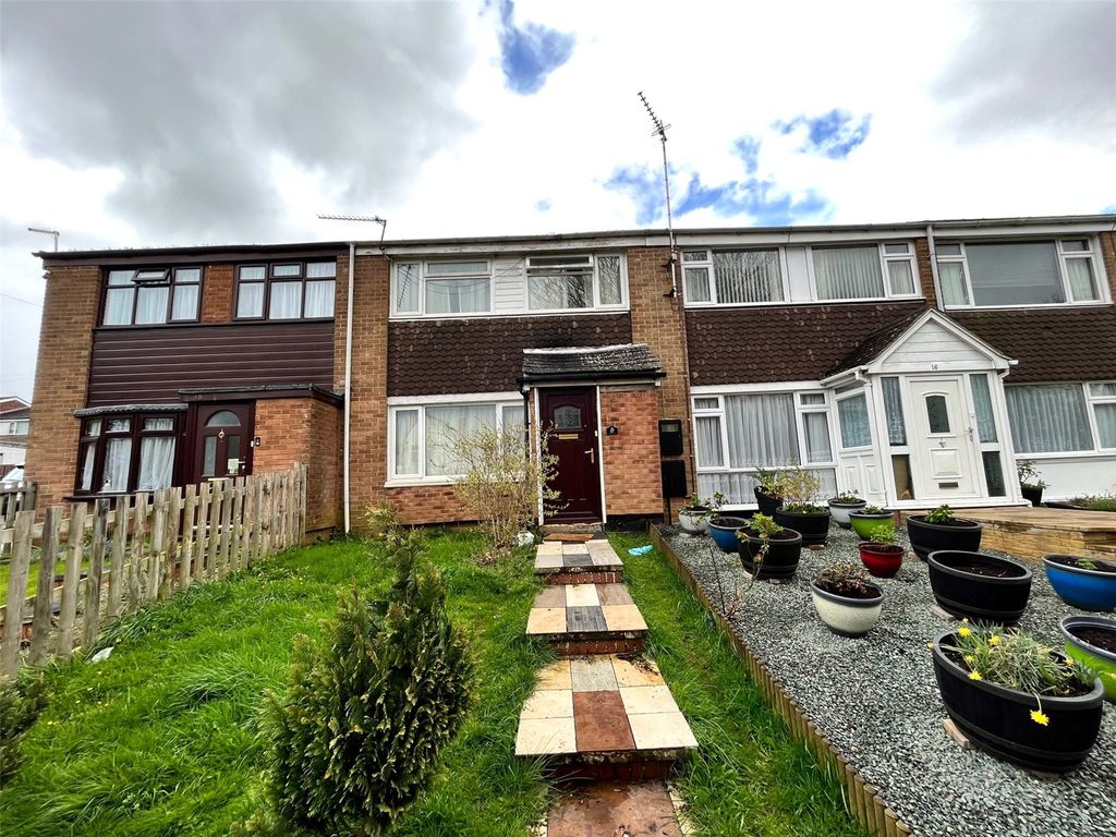 3 bed terraced house for sale in Benbow Close, Daventry