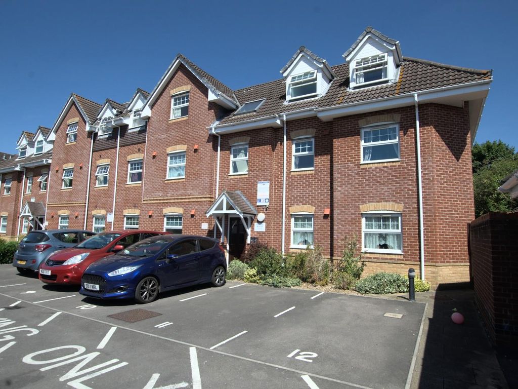 Salisbury Close, Eastleigh SO50