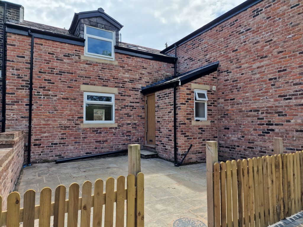 3 bed terraced house for sale in Lower Alt Hill, AshtonUnderLyne OL6