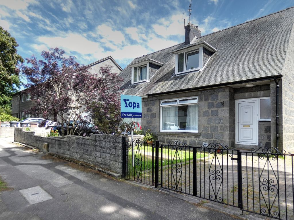 3 bed semidetached house for sale in Long Walk Road, Aberdeen AB16