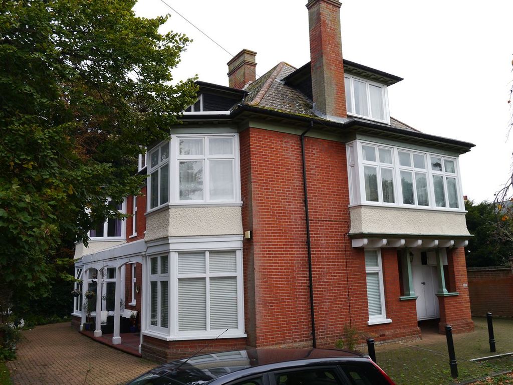 2 bed flat to rent in Rose Hill Crescent, Ipswich, Suffolk IP3 Zoopla