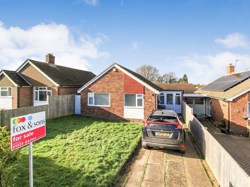 2 bed detached bungalow for sale in Manor Park Road, Hailsham BN27 Zoopla