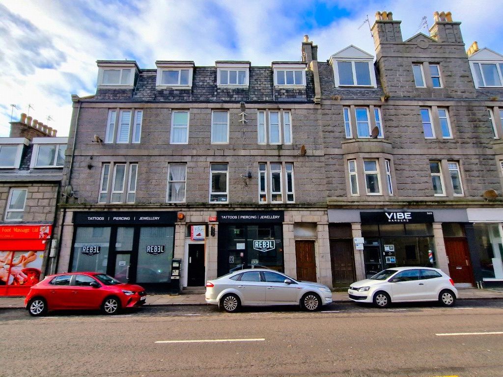 2 bed flat for sale in Street, Aberdeen AB25, £43,000 Zoopla