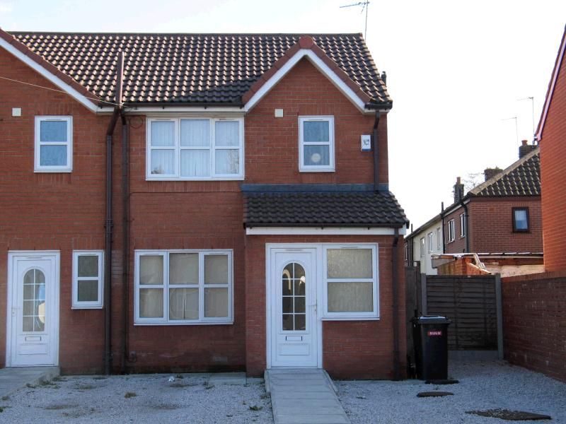 3 bed mews house for sale in Sycamore Avenue, Golborne, Warrington WA3