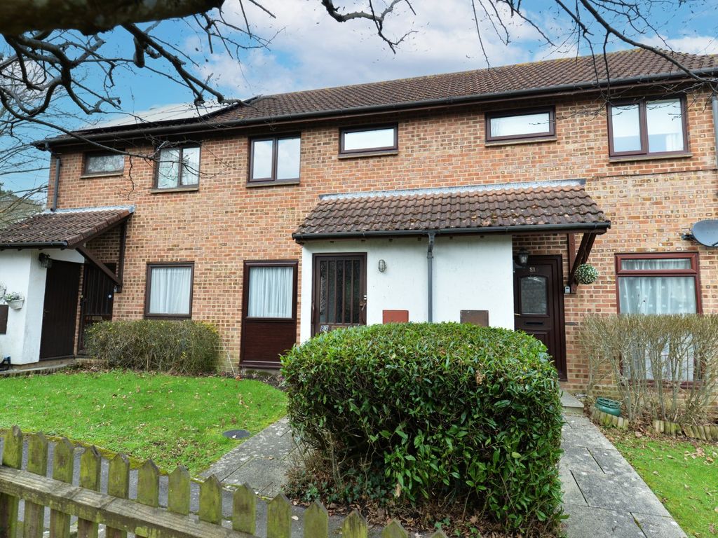 2 bed terraced house for sale in Pennywell Gardens, New Milton