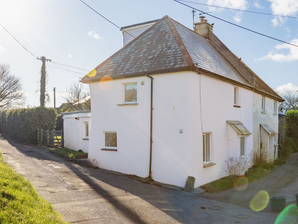 3 bed semidetached house for sale in Barton Street, North Tawton EX20