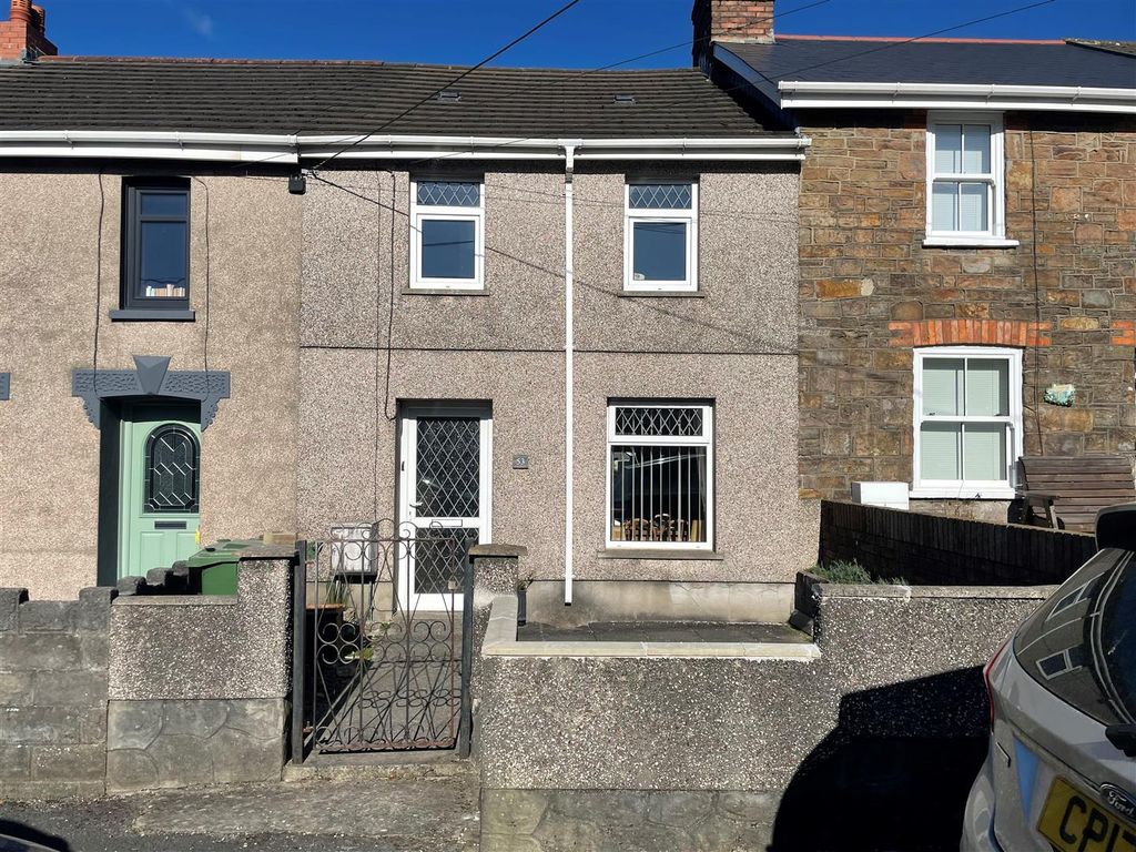 3 bed terraced house for sale in Heol Morlais, Trimsaran, Kidwelly SA17