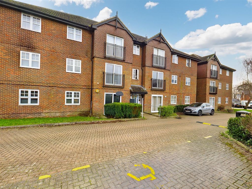 Newbury Road, Crawley RH10  