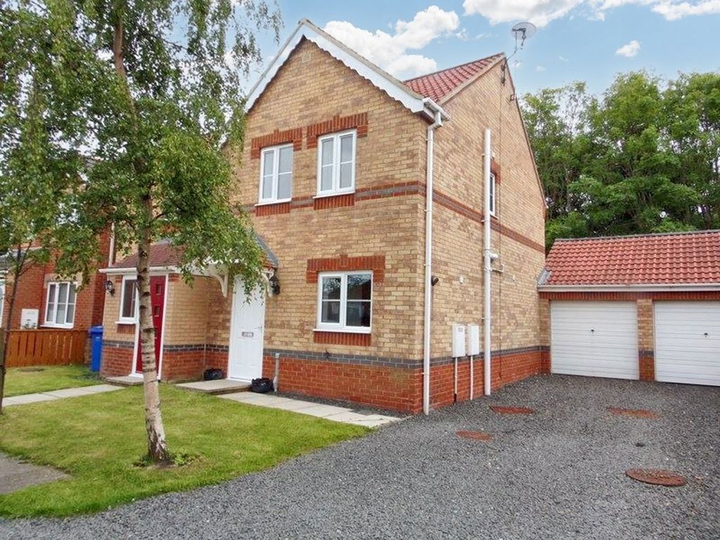 3 bed semidetached house for sale in Millcroft Court, Blyth NE24, £